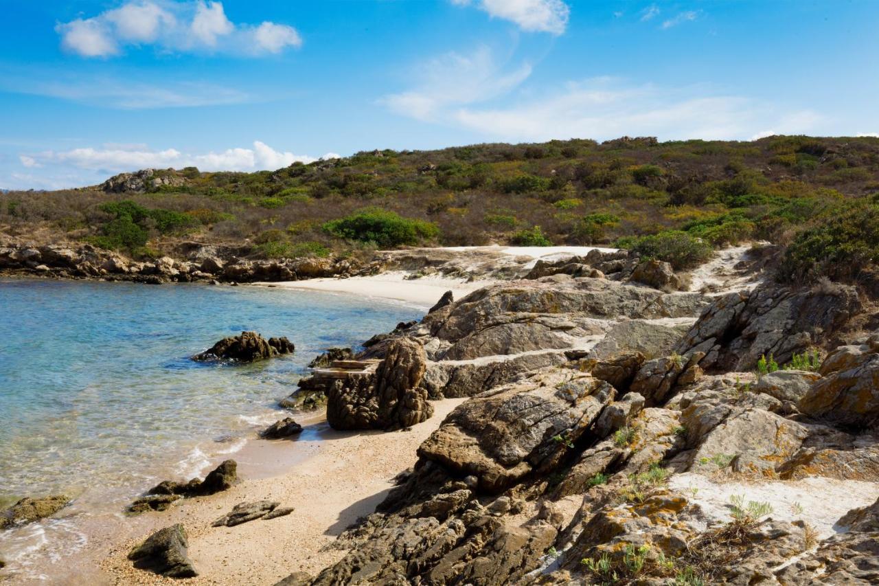Hotel Baia Aranzos Pittulongu エクステリア 写真